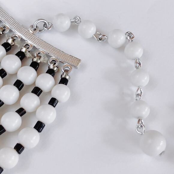 VTG Mid Century Black White Bib Necklace Molded Beads Hook Clasp 1950s 60s - Picture 9 of 13